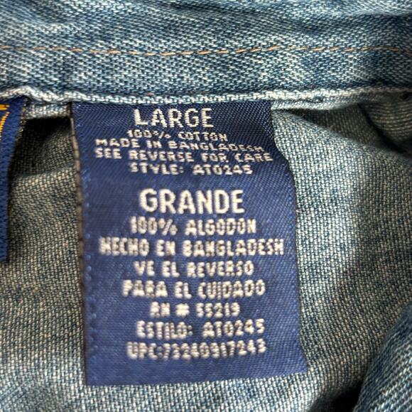 Vintage Disney Pooh Chambray Denim Shirt Tigger Piglet Embroidery Button Front - Picture 8 of 9